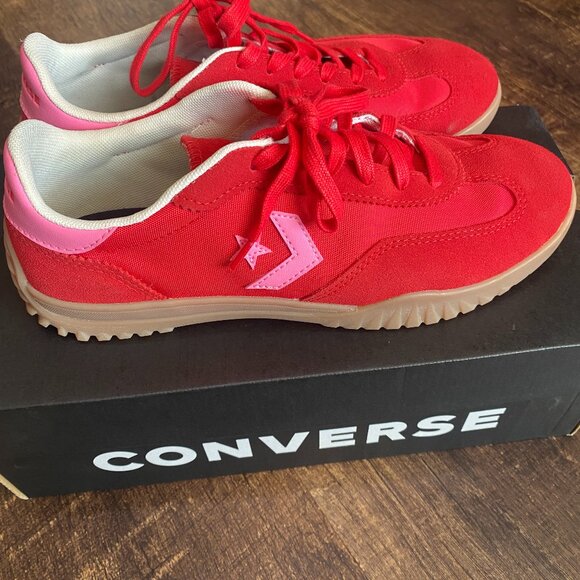 Converse Shoes - Converse Run Star Trainer Low-top Sneakers Size 8